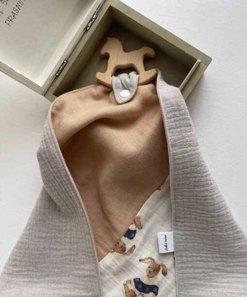 merliukas, medinis kramtukas